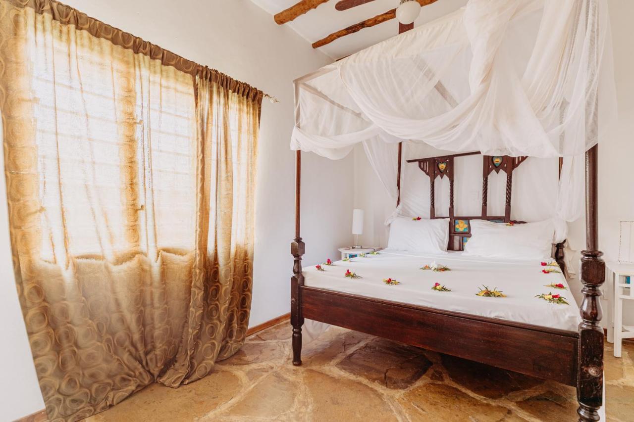 Malaika Beach Villas มาลินดี ภายนอก รูปภาพ